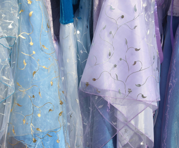 Vêtements à Fleurs De Couleurs Assorties